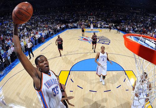 的对抗中 的对抗中