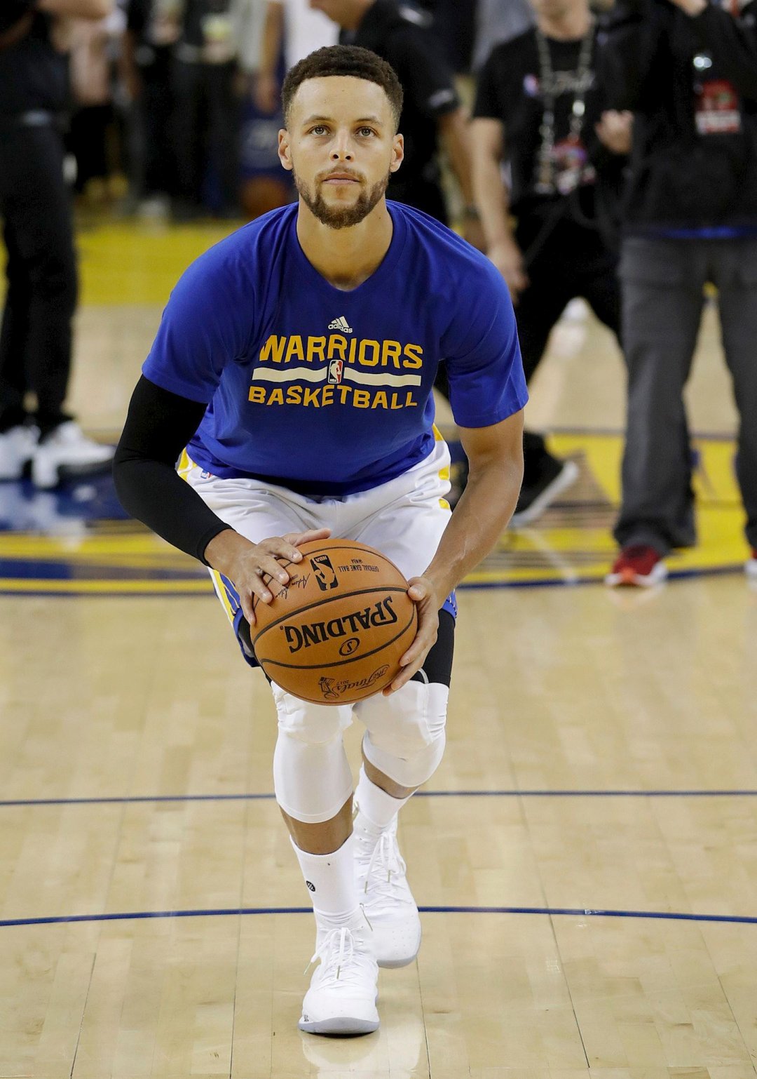 让湖人在竞 让湖人在竞